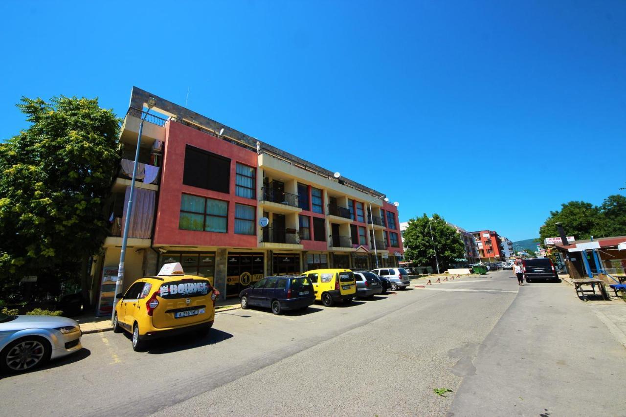 Menada Crystal Park Apartments Sunny Beach Buitenkant foto