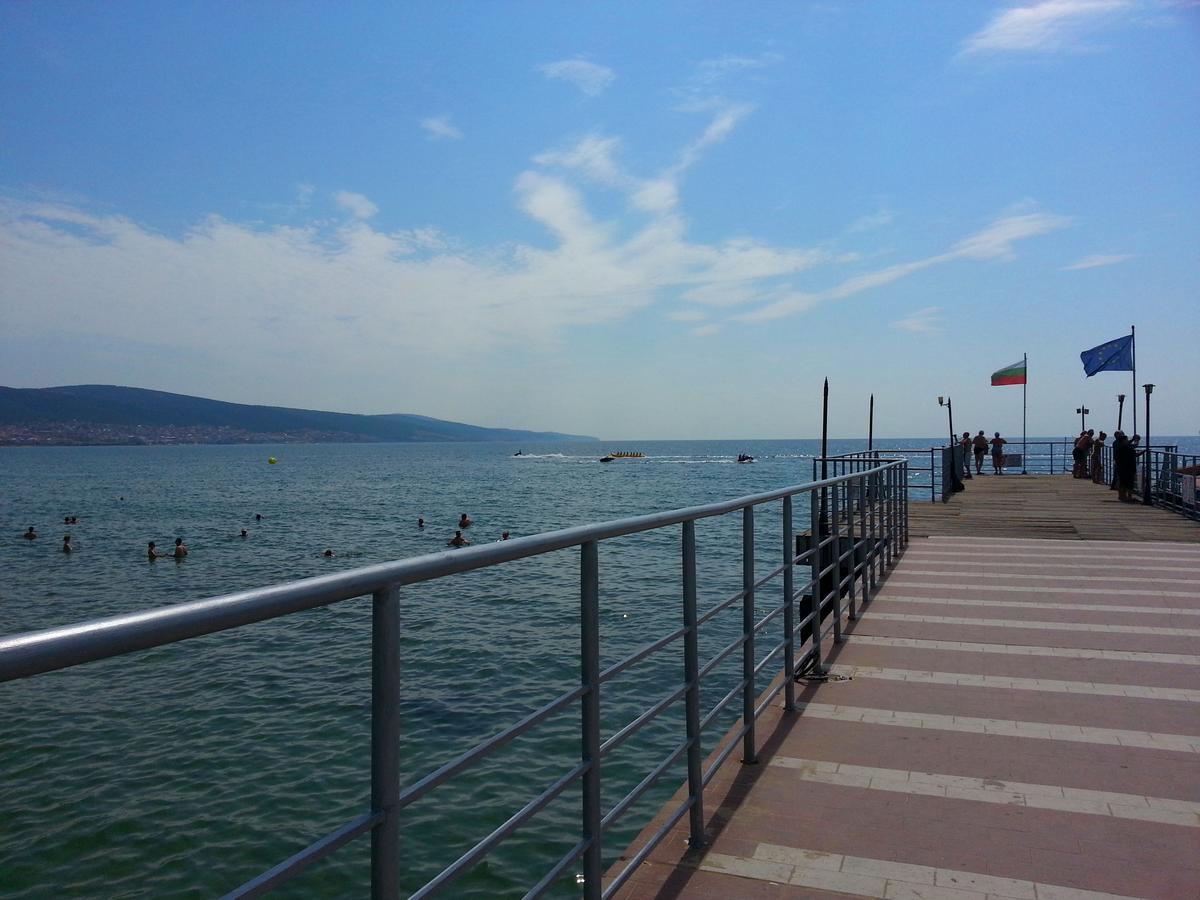 Menada Crystal Park Apartments Sunny Beach Buitenkant foto