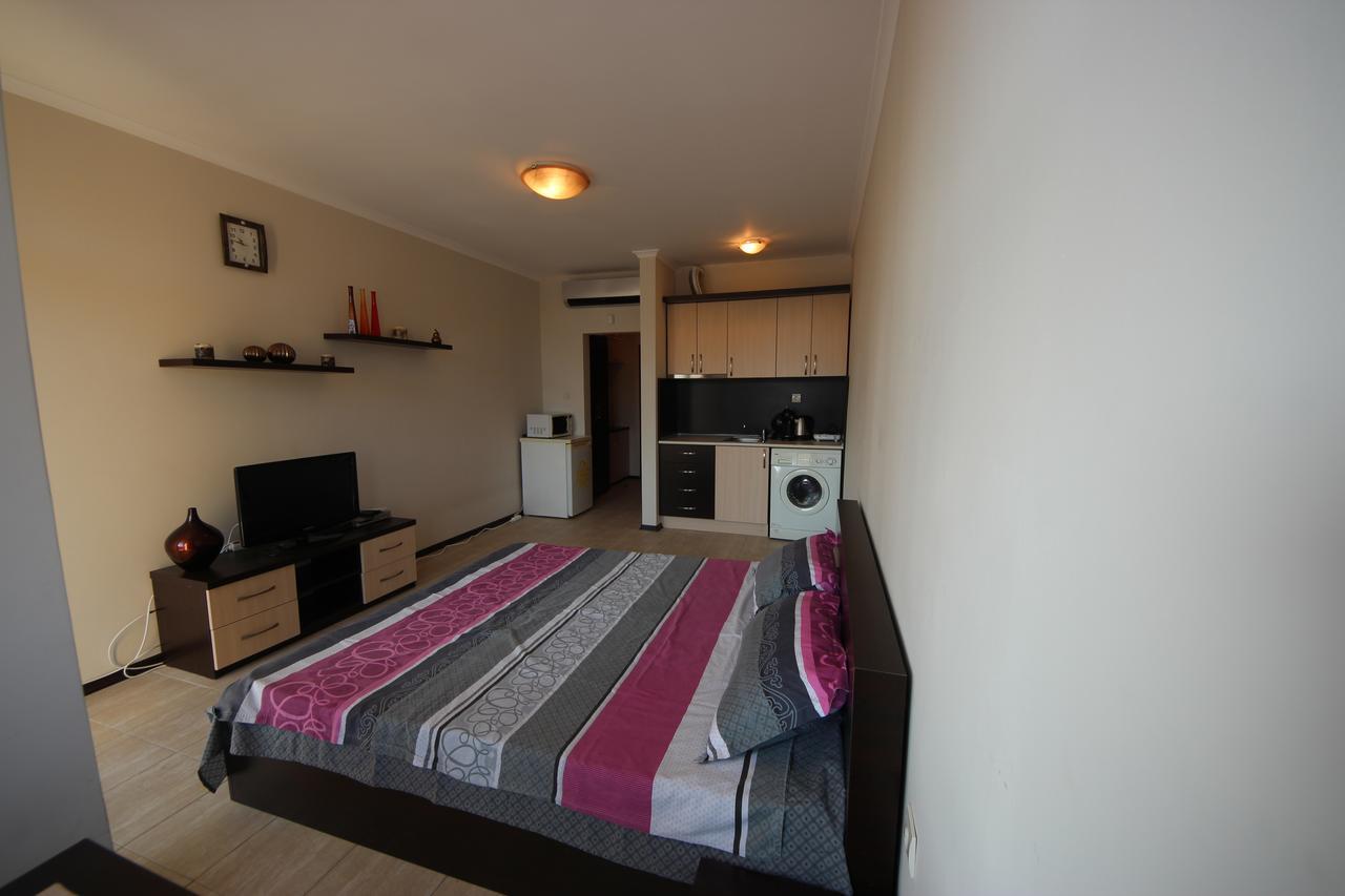 Menada Crystal Park Apartments Sunny Beach Buitenkant foto